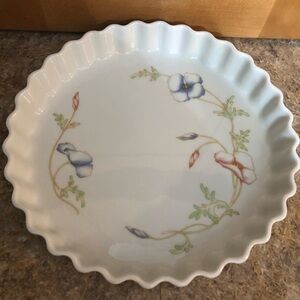 Pillivuyt France Round Quiche or Pie Plate w/ Pink & Blue Flowers